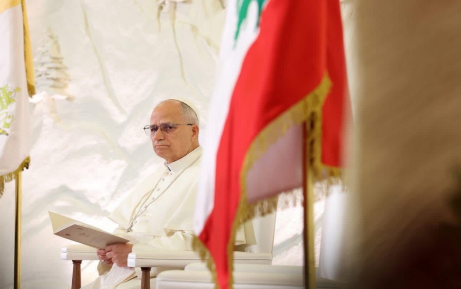 المغرب اليوم - بابا الفاتيكان يقترح على حزب الله ترك السلاح والانخراط في الحوار