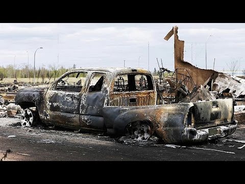 شاهد الحرائق تحت السيطرة في ألبيرتا