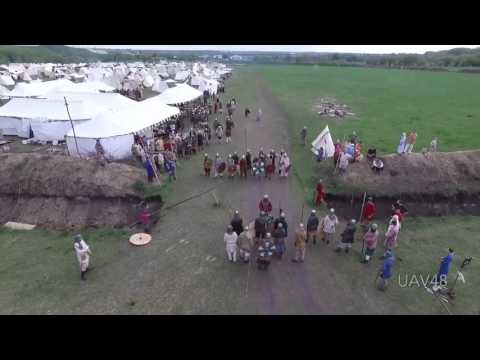 شاهد شاب روسي يسقط طائرة بدون طيار برمح