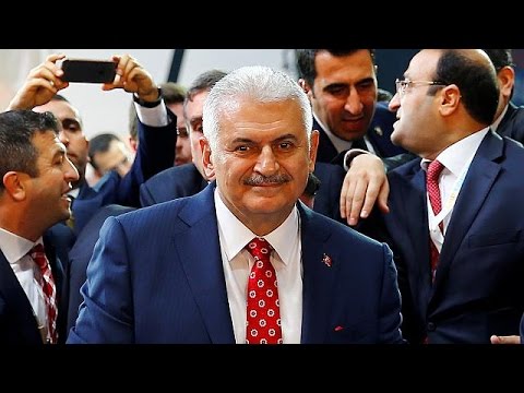 يلديريم رئيس الحكومة الجديد بعد انتخابه على رأس حزب العدالة والتنمية الحاكم