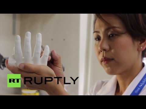 تعرف على أشهر متخصصة بصناعة الأطراف الاصطناعية للعصابات اليابانية