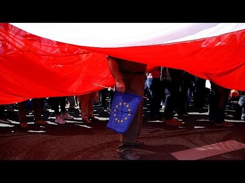 بالفيديو الحكومة البولندية تتلقى تنبيها من المفوضية الأوروبية