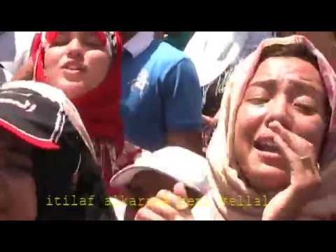 بالفيديو شاهد مأساة عائلات غرق باخرة الموت في إيطاليا تتوجه للملك 