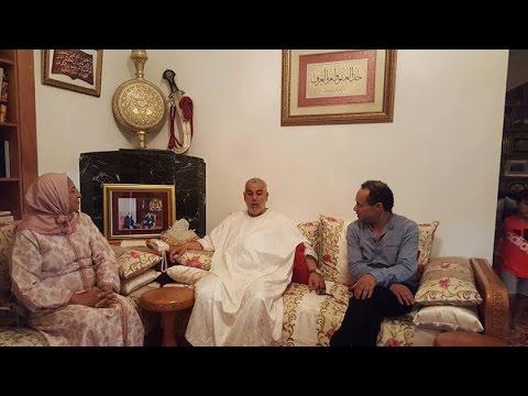 بالفيديو شاهد بنكيران يستضيف برلمانيين في منزله