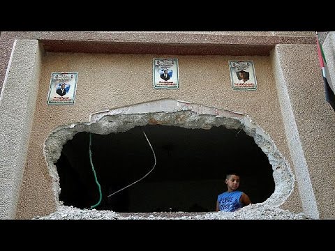 شاهد الجيش الإسرائيلي يعتقل 34 فلسطينيًا في القدس والخليل