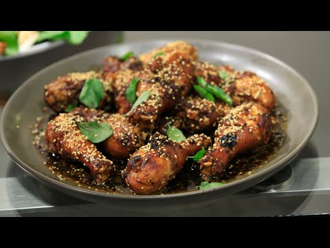 بالفيديو شاهد طريقة عمل دبابيس دجاج بالسمسم