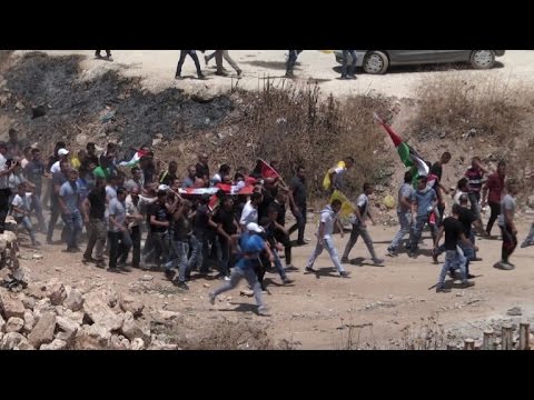 تشييع طفل فلسطيني قُتل برصاص جنود إسرائيليين