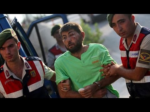 بالفيديو اعتقال 11 جندياً متهمين باقتحام الفندق الذي كان فيه اردوغان ليلة محاولة الانقلاب