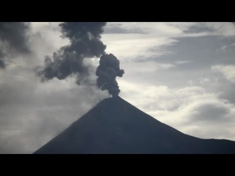 شاهد بلدة قريبة منه تعلن حالة الطوارئ