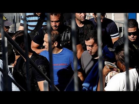 مثول 8 جنود أتراك أمام إدارة اللجوء اليونانية وأنقرة تطالب بتسليمهم
