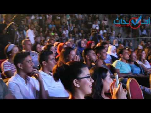 بالفيديو سعيد الناصري يتحف جماهير أغادير في مهرجان الضحك