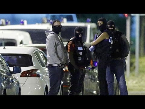 اعتقال ثلاث نساء في باريس خلال تحضيرهن لاعتداء وشيك