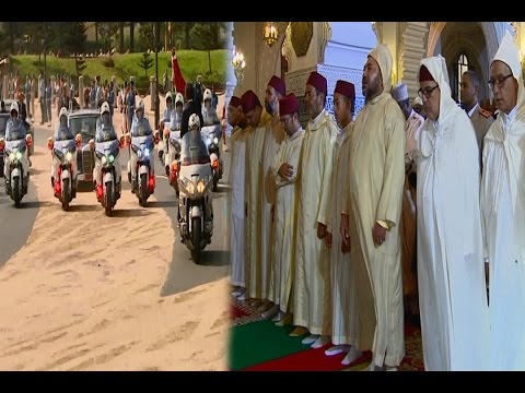 لحظة وصول الملك محمد السادس لمسجد أهل فاس في الرباط