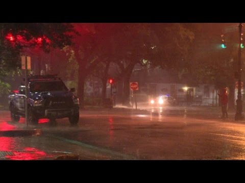 إعصار ماثيو يتمددّ على الساحل الشرقي للولايات المتحدة