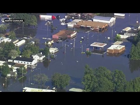 اجلاء الالاف من سكان ولاية نورث كارولينا بسبب الفيضانات