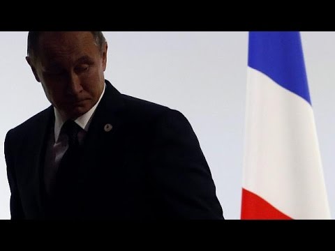 الرئيس الروسي فلاديمير بوتين يلغي زيارته إلى باريس