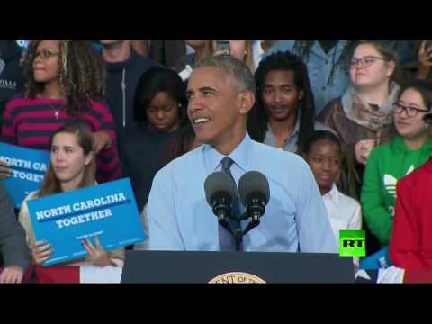 شاهد متظاهران يقاطعان كلمة أوباما ويصفان بيل كلينتون بالـمغتصب
