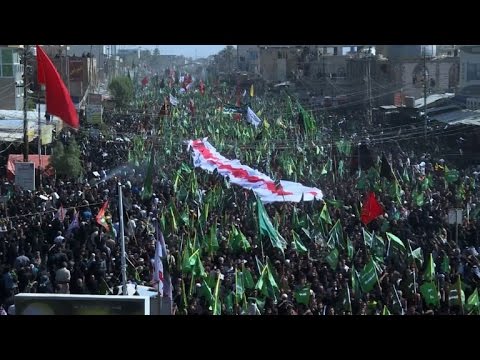 شاهد مئات الآلاف من الشيعة يحيون ذكرى عاشوراء