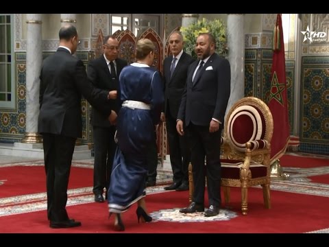 شاهد الملك محمد السادس يعين سفراء جدد للمغرب