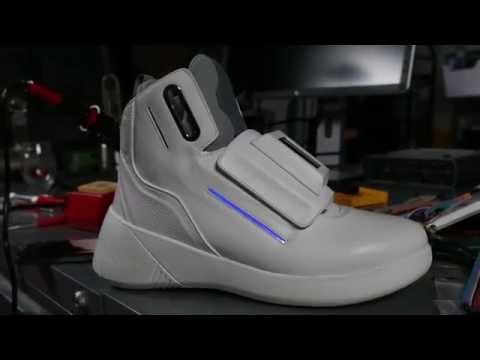 حذاء ذكى جديد مزود بواى فاى لمشاهدة الفيديوهات من قدمك