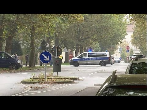 بالفيديو  الشرطة الألمانية تفتش عدة مدارس بعد تلقيها رسائل تهديدات