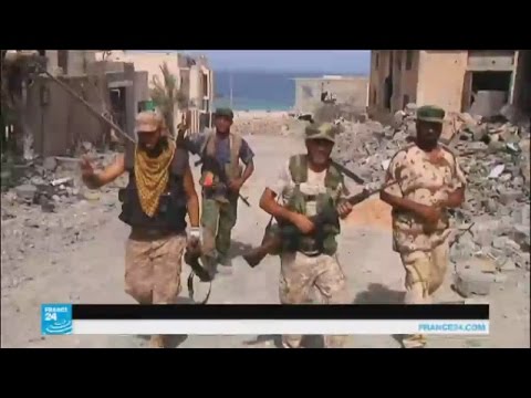 بالفيديو القوات الحكومية الليبية تسيطر على حي المنارة في سرت