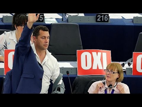 شاهد البرلمان الأوروبي يسند مسألة المشادة الكلامية بين أعضائه إلى القضاء الفرنسي