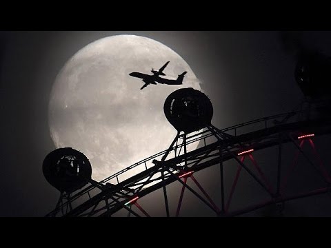 شاهد القمر العملاق يطلّ بعد غياب 7 عقود