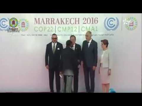 بالفيديو  الملك محمد السادس يتجاهل الرئيس الزيمبابوي الداعم للبوليساريو