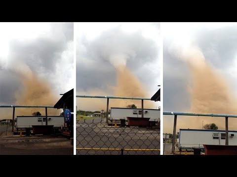 شاهد لقطات مخيفة لإعصار في جنوب أفريقيا