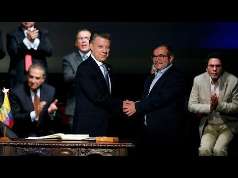 شاهد توقيع اتفاق جديد للسلام في كولومبيا