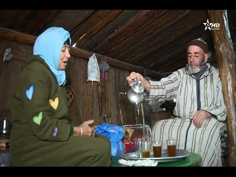 شاهد أسر مغربية في إقليم خنيفرة تشكر الملك محمد السادس