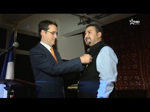 فرنسا تكرم مغربي بوسام رفيع من درجة فارس