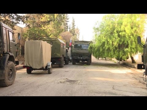 شاهد روسيا ترسل قافلة مساعدات إنسانية إلى حلب