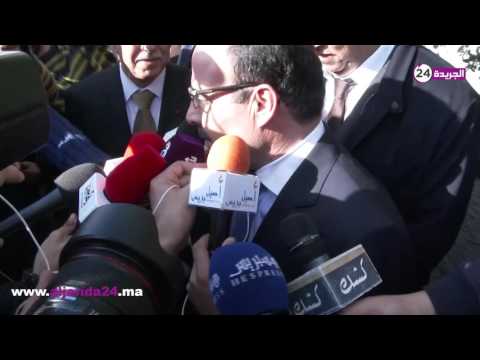 شاهد الياس العماري يعزي بنكيران في وفاة والدته