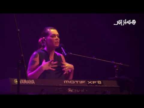 شاهد غناء بيث هارت في المغرب