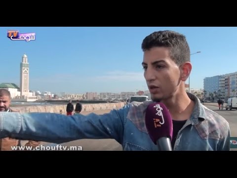 ردة فعل المواطنين بعد رؤية جثة رجل في البحر
