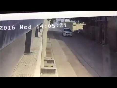 شاهد ماذا فعل سعودي بلصيْن حاولا سرقته
