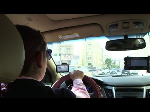 شاهد تاكسي وردي من أجل توفير المزيد من الراحة للنساء