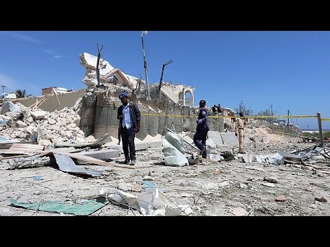 شاهد هجومان انتحاريان لجماعة الشباب