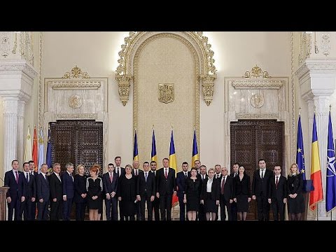 بالفيديو  الحكومة الرومانية تنال ثقة البرلمان