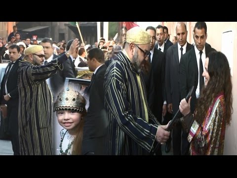 ملك المغرب يعطي إشارة بدء المشروعات في مراكش