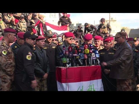 شاهد  القوات العراقية تعلن استعادة القسم الشرقي من مدينة الموصل