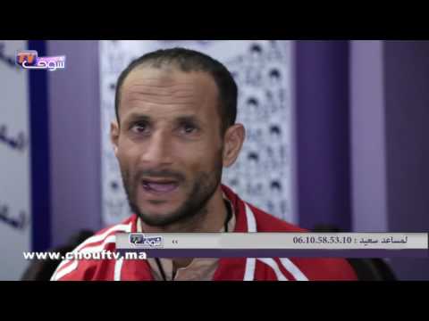 شاهد  شاب يعاني من إعاقة جسدية