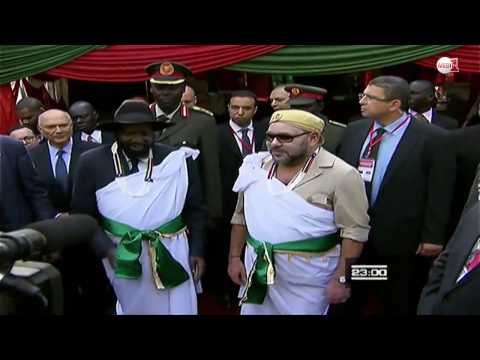 شاهد الملك محمد السادس يتلقى هدية من المستشفى المركزي في جوبا