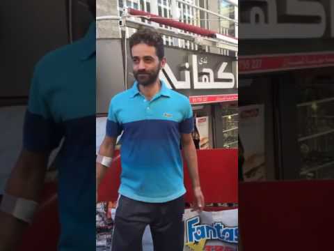 شاهد لبناني يشعل الإنترنت بقدرته على شفط موزة في ثانية واحدة