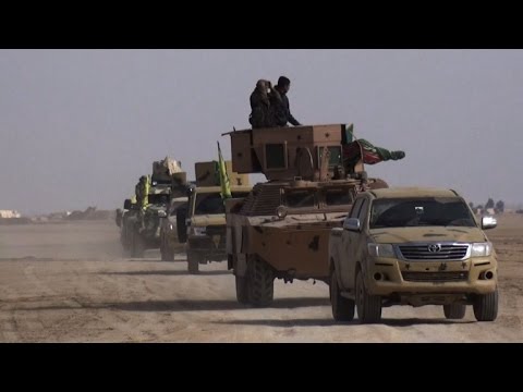 بالفيديو  حركة نزوح للمدنيين في شمال مدينة الرقة السورية