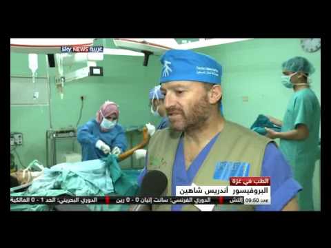 عمليات جراحيَّة للمرضى في غزة