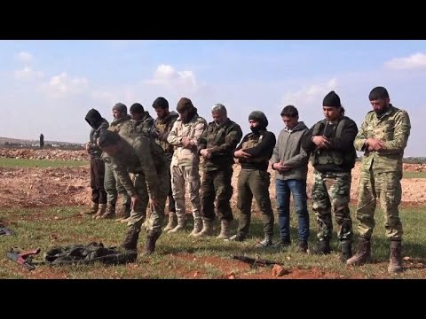 شاهد قوات تركية تتقدم في مدينة الباب