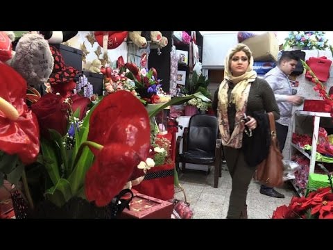 شاهد سكان بغداد يستعدون للاحتفال في عيد الحب
